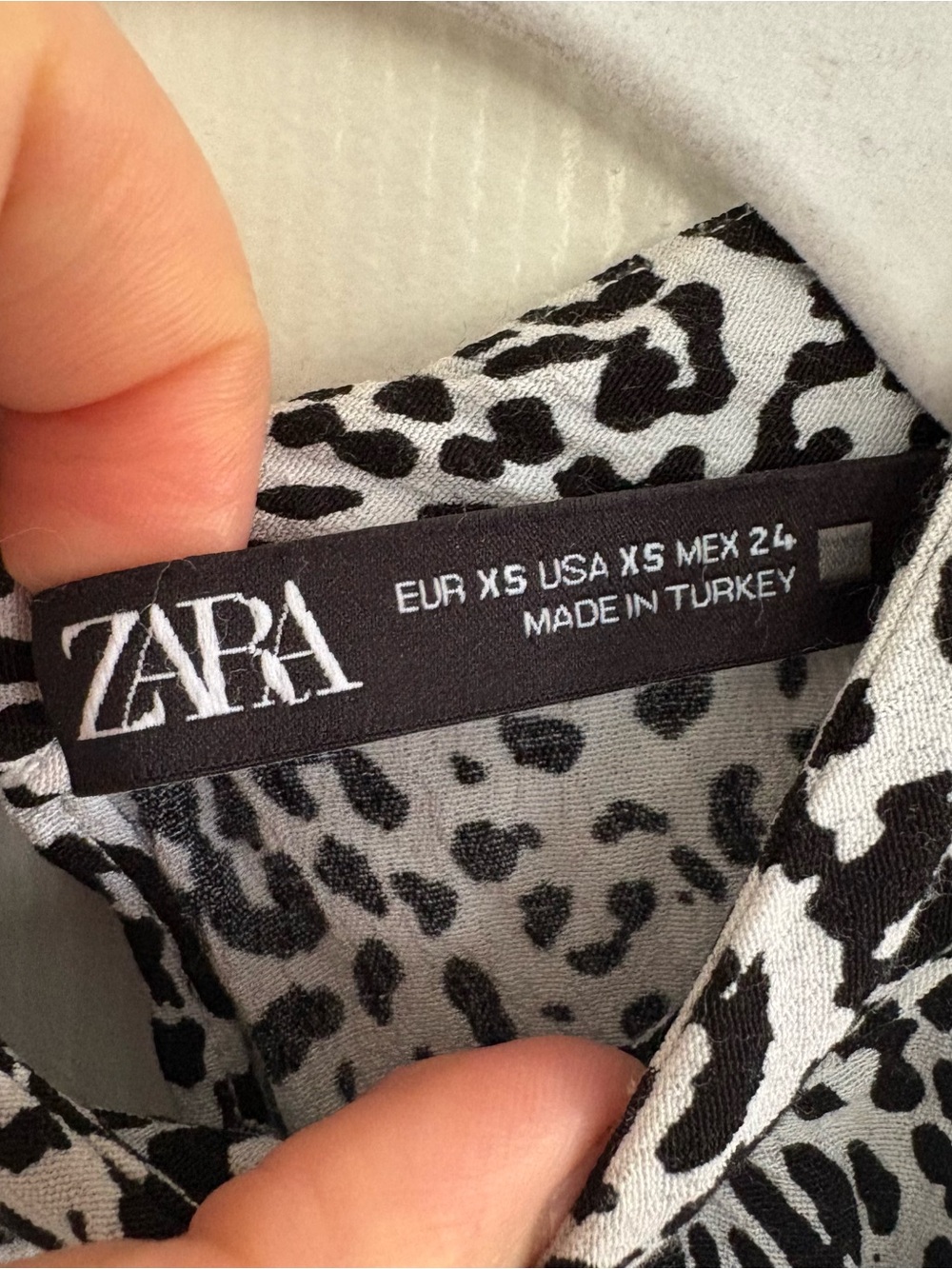 Zara Black and White Leopard-Print Long Sleeve Maxi Dress - Picture 3 of 4